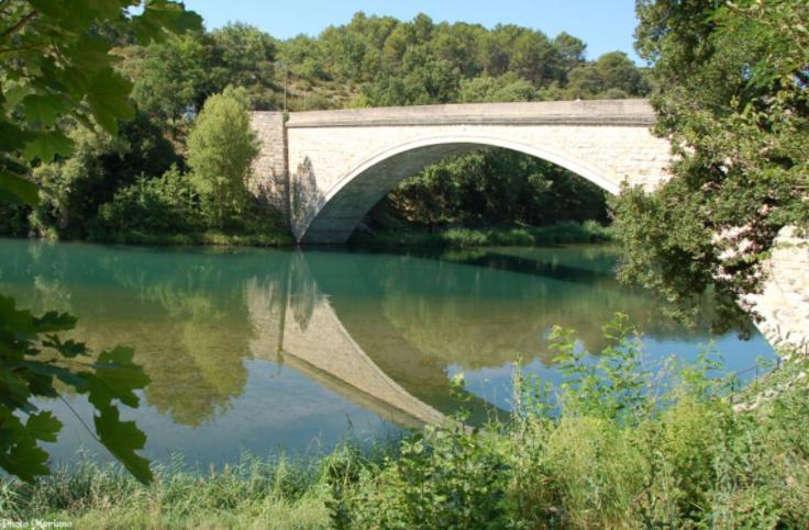 格雷乌莱班Le Provence公寓 外观 照片